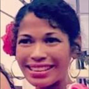 Meet your Posher, Myra